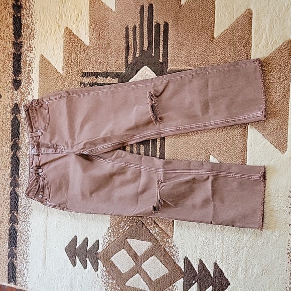 Cleo & Wolf Cropped Jeans - Picture 1 of 4